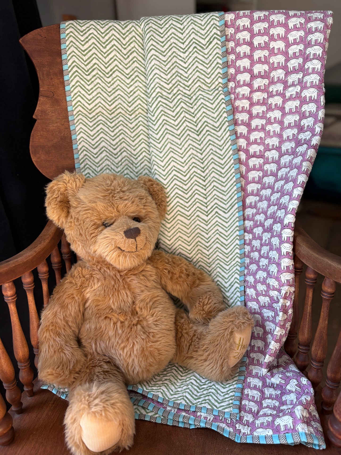 Crib Quilt - Elephant Tracks