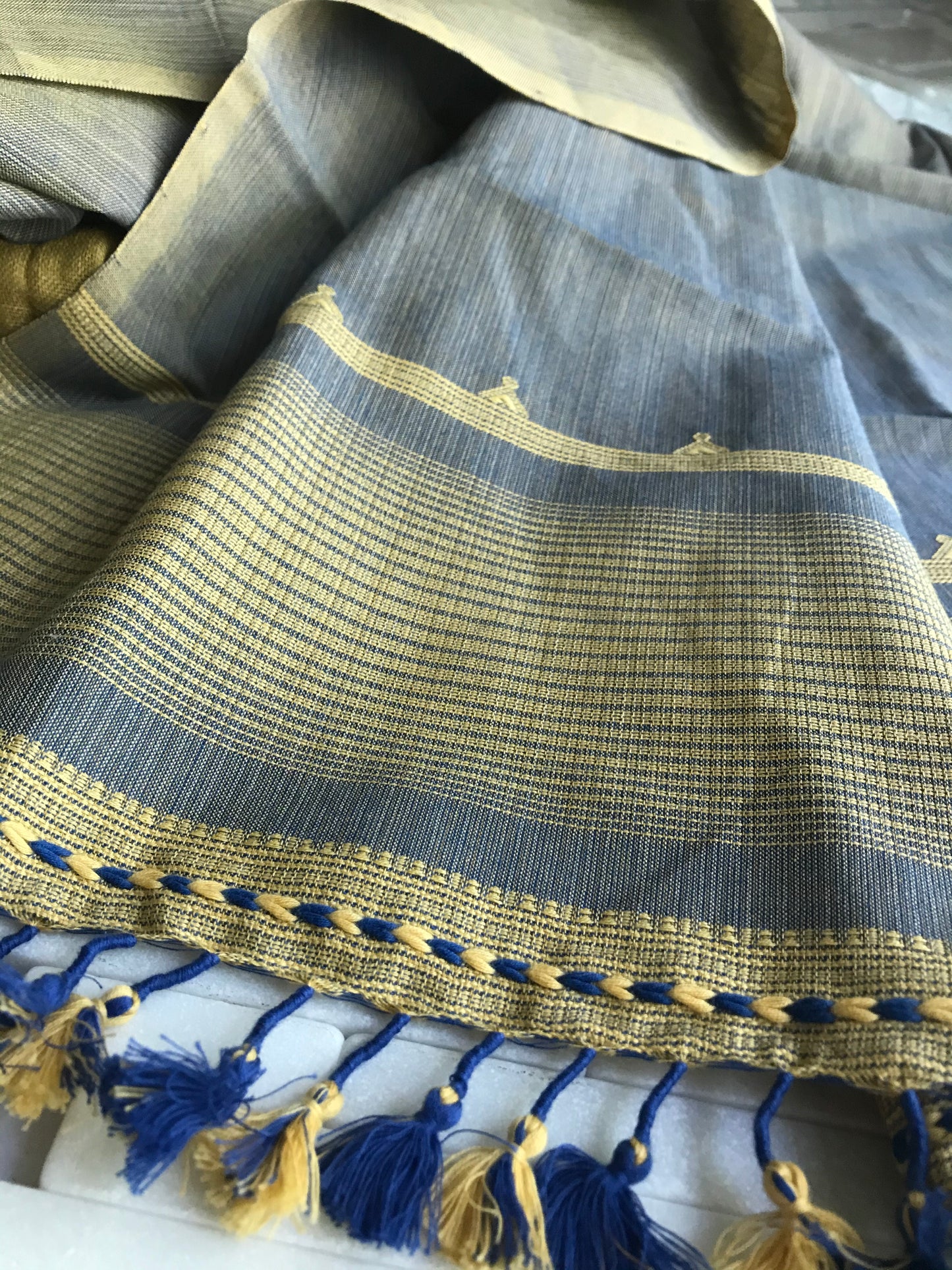 Cotton Handwoven Oyster Stole
