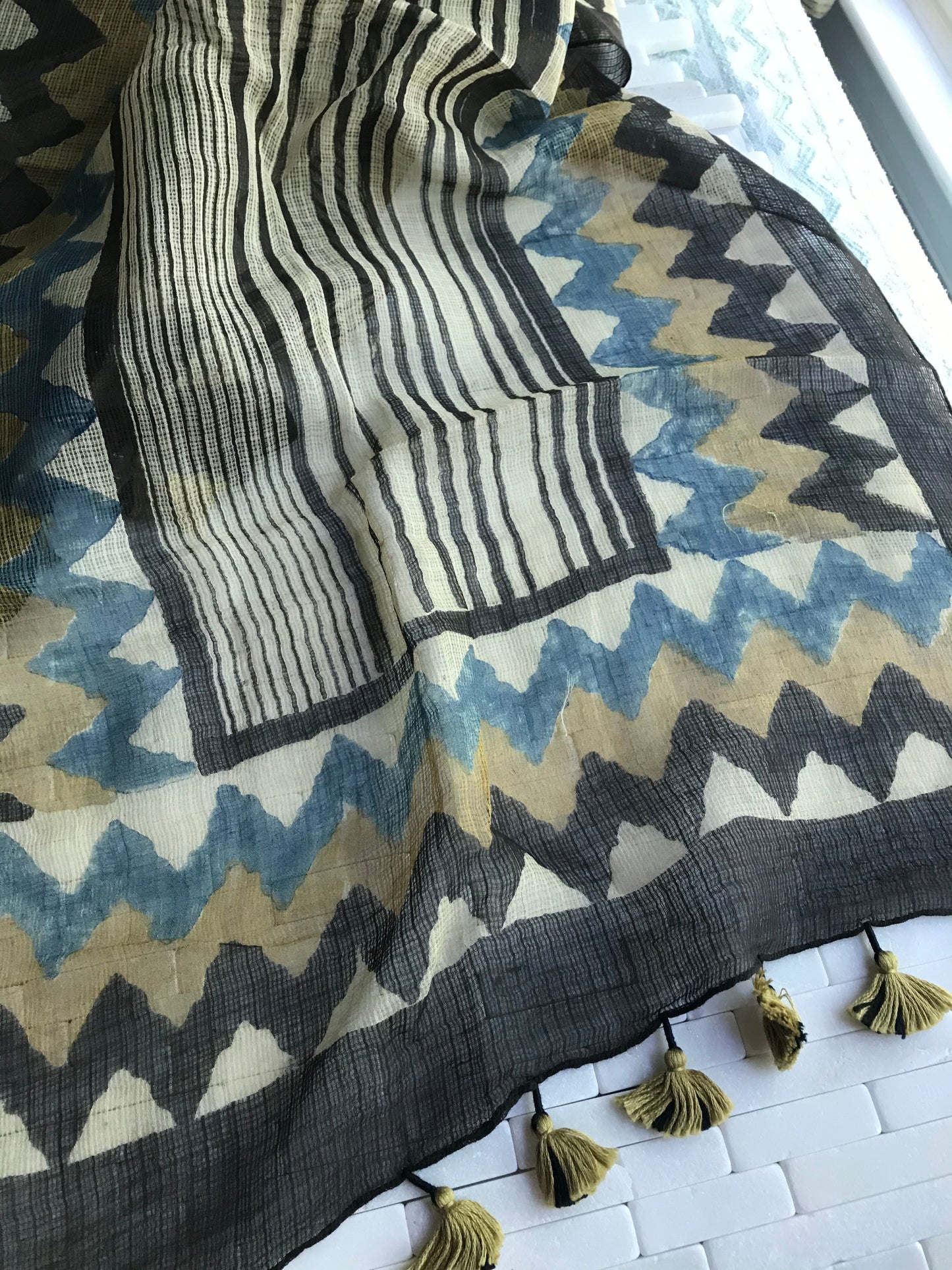 Cotton Handwoven Zig-Zag Stole