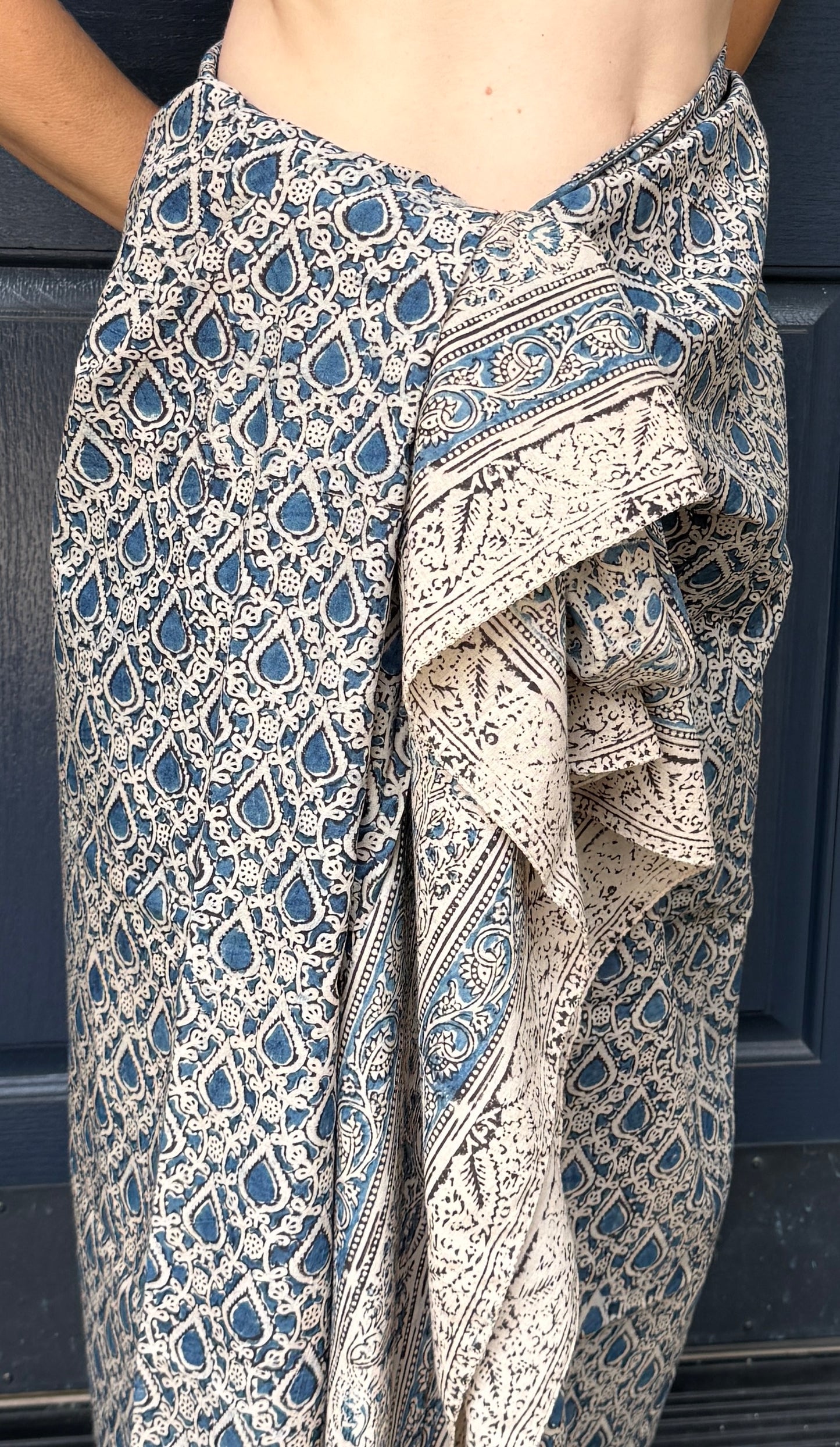 Sarong- Indigo Teardrop