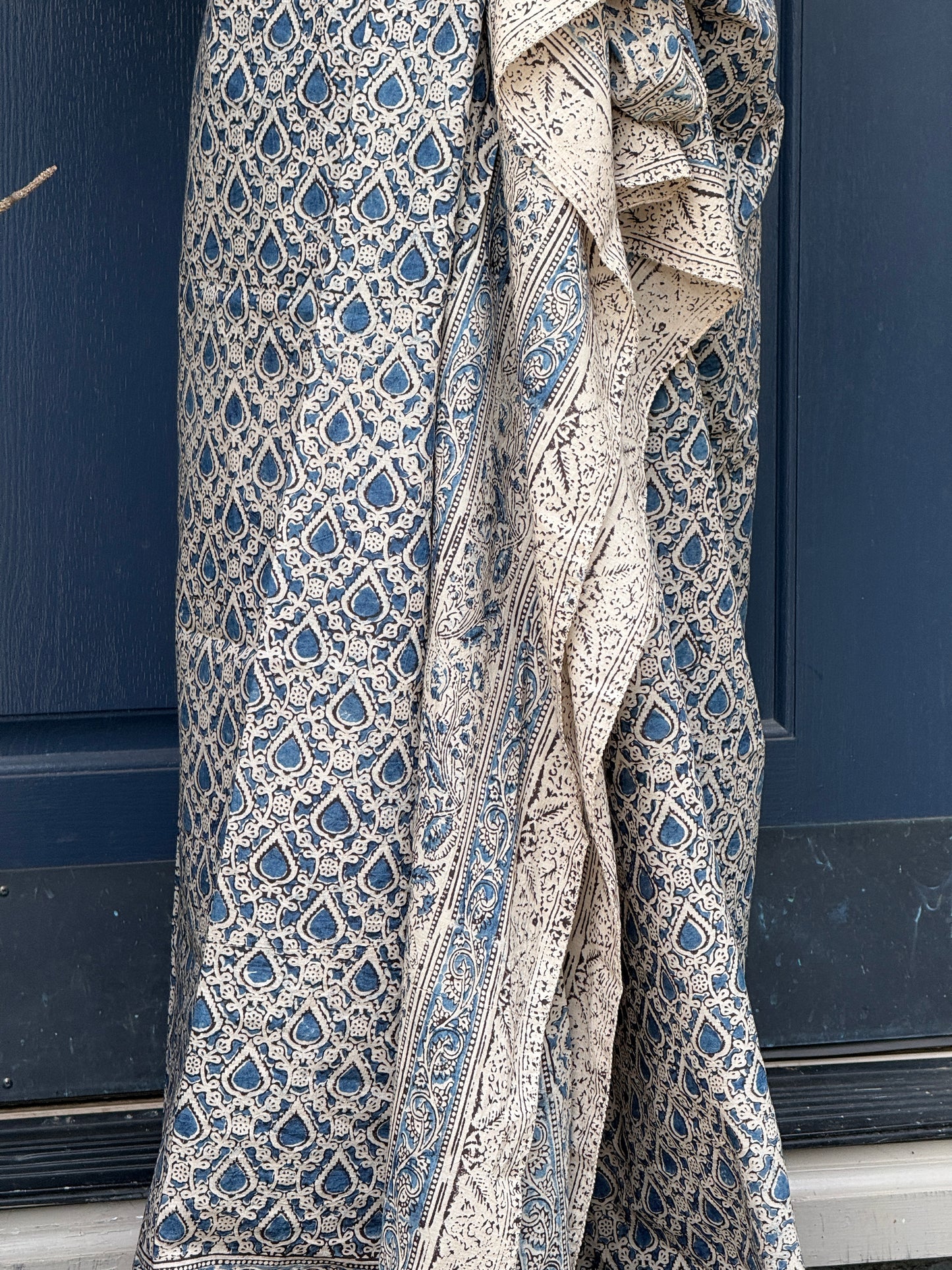 Sarong- Indigo Teardrop