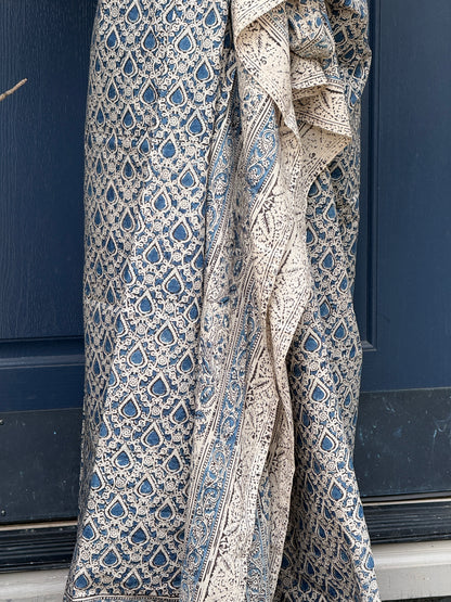 Sarong- Indigo Teardrop