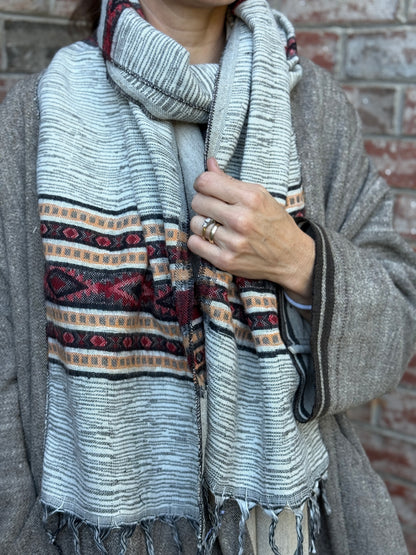 Handwoven Himalayan Wool Scarf - Una