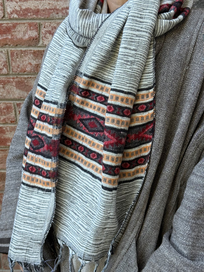 Handwoven Himalayan Wool Scarf - Una