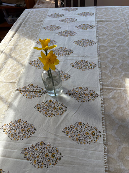 Cotton Table Cloth - Brocade Ogee