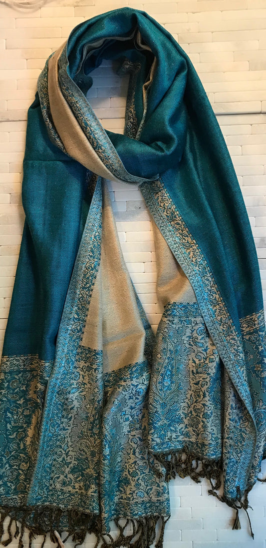 Reversible Turquoise and Vanilla Paisley Stole