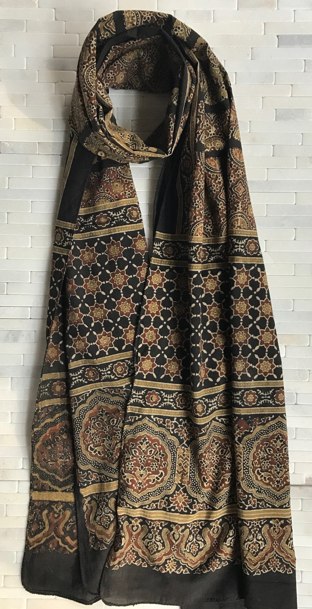 Geometric Ajrak Cotton Stole